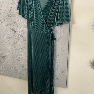 Elegant Green Wrap Dress